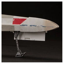 Load image into Gallery viewer, Star Wars The Vintage Collection Luke Skywalker Red 5 X-Wing Fighter 3 3/4-Inch Scale Vehicle - Exclusive Maple and Mangoes