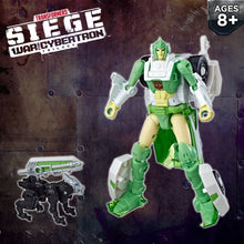 Load image into Gallery viewer, Transformers Generations War for Cybertron: Siege Deluxe Class WFC-S15 Autobot Greenlight with Dazzlestrike Maple and Mangoes