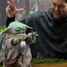 Load image into Gallery viewer, Star Wars Figues - The Mandalorian & Grogu - 1:1 Scale Ultimate Grogu CE (Plus) Maple and Mangoes