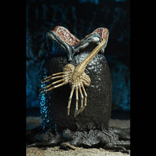 Load image into Gallery viewer, Alien 7" Scale Action Figures - Ultimate 40th Anniversary Big Chap Maple and Mangoes