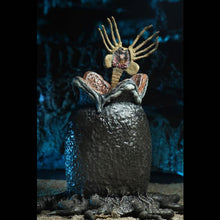 Load image into Gallery viewer, Alien 7" Scale Action Figures - Ultimate 40th Anniversary Big Chap Maple and Mangoes