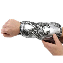 Load image into Gallery viewer, Assassin's Creed 2 Roleplay - The Hidden Blade Of Ezio Auditore (Gauntlet Replica) Maple and Mangoes