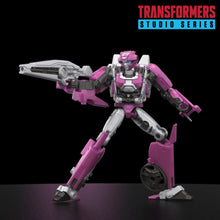 Load image into Gallery viewer, Transformers Studio Series Deluxe Transformers One Elita-1 Maple and Mangoes