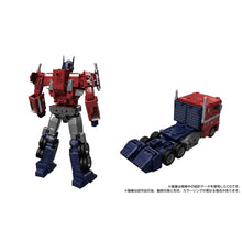 Load image into Gallery viewer, Transformers MPG MPG-17 Optimus Prime Style Gen. Maple and Mangoes