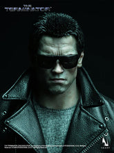Load image into Gallery viewer, The Terminator: T-800 1/6 Collectible Figure (Pre-order)*