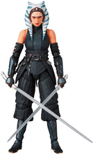 Load image into Gallery viewer,    MAFEX Ahsoka Tano (The Mandalorian Ver.) Maple and Mangoes
