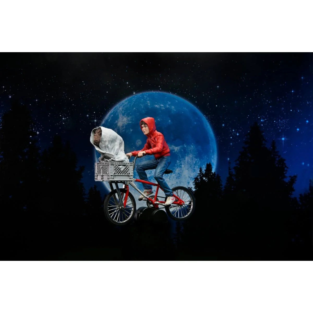 NECA - E.T. the Extra-Terrestrial Elliott and E.T. on Bicycle 40th