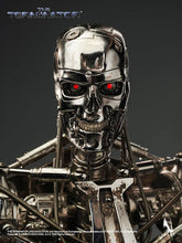 Load image into Gallery viewer, The Terminator - Endoskeleton 1/6 Collectible Figure Maple and Mangoes
