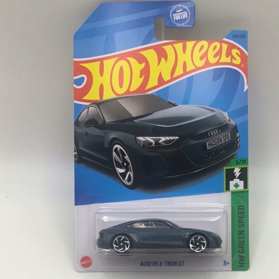 Hot Wheels Audi RS E-Tron GT Maple and Mangoes