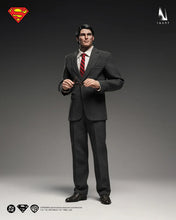 Load image into Gallery viewer, INART Superman (1978) 1/6 Collectible Figure Deluxe Edition Maple and Mangoes
