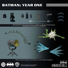 Load image into Gallery viewer, One:12 Collective Figures - DC - Batman: Year One Maple and Mangoes
