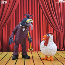Load image into Gallery viewer, The Muppets 7" Scale Figures - The Muppet Show - Ultimate Gonzo w/ Camilla Maple and Mangoes
