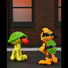 Load image into Gallery viewer, NECA TMNT 7&quot; Scale Figures - Archie Comics x Garfield - Ultimate Garfello w/ Odie Maple and Mangoes
