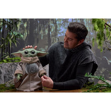 Load image into Gallery viewer, Star Wars Figues - The Mandalorian &amp; Grogu - 1:1 Scale Ultimate Grogu CE (Plus)  Maple and Mangoes

