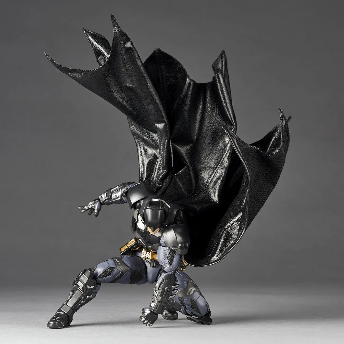 Batman: Arkham Knight Batman Revoltech Amazing Yamaguchi