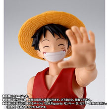 Load image into Gallery viewer, Bandai S.H.Figuarts Tamashii Web Shop Exclusive Action Figure - Shanks &amp; Monkey D. Luffy (childhood) &quot;One Piece&quot;  Maple and Mangoes
