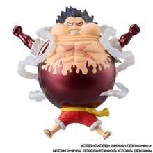 Load image into Gallery viewer, One Piece World Collectable Figure Premium Monkey D. Luffy (Special) Exclusive* (Pre-order)
