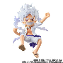 Load image into Gallery viewer, One Piece World Collectable Figure Premium Monkey D. Luffy (Special) Exclusive Maple and Mangoes
