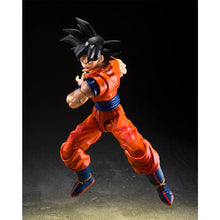 Load image into Gallery viewer, Dragon Ball Z Son Goku The Kind-Hearted Saiyan S.H.Figuarts Action Figure Maple and Mangoes
