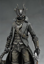 Load image into Gallery viewer, Figma 367-DX: Bloodborne - Hunter (The Old Hunters Edition) (Reissue) [Max Factory] Maple and Mangoes
