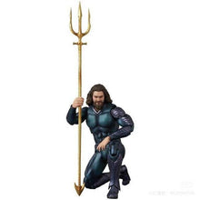 Load image into Gallery viewer, MAFEX (No. 310) : Aquaman and the Lost Kingdom - Aquaman (Stealth Suit Ver.) [Medicom Toy] Maple and Mangoes

