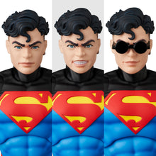 Load image into Gallery viewer, MAFEX Superboy (Return of Superman) (Pre-order)*
