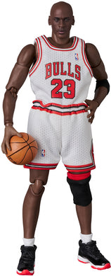 MAFEX Michael Jordan (Chicago Bulls Home) Maple and Mangoes