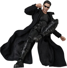 Load image into Gallery viewer, Medicom Toy — MAFEX: The Matrix - Neo (No.332) Maple and Mangoes
