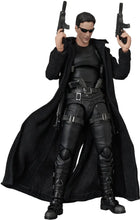 Load image into Gallery viewer, Medicom Toy — MAFEX: The Matrix - Neo (No.332) Maple and Mangoes
