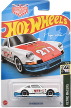 Load image into Gallery viewer, Hot Wheels Basic Car &#39;71 Porsche 911 (HNK01) Maple and Mangoes
