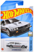 Load image into Gallery viewer, Hot Wheels Basic Car Alfa Romeo GTV6 3.0 (HXP95-9866) Maple and Mangoes
