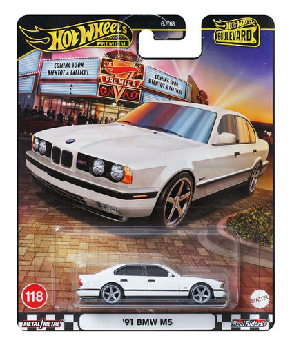 Hot Wheels Boulevard '91 BMW M5 Maple and Mangoes