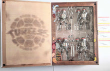 Load image into Gallery viewer, BST AXN Best Action Figures - TMNT - 5&quot; Turtles Battle Damage 4-Pack
