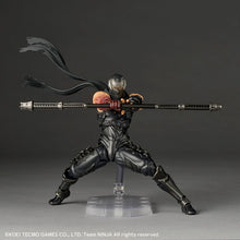 Load image into Gallery viewer, Revoltech Amazing Yamaguchi Ryu Hayabusa Ninja Gaiden 3 Razor&#39;s Edge Ver. Action Figure Limited Bonus Set Maple and Mangoes
