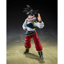 Load image into Gallery viewer, S.H.Figuarts SON GOKU <return to="" earth=""></return> Maple and Mangoes
