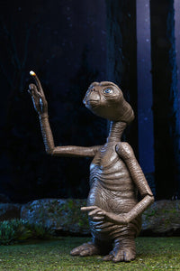 NECA - E.T. - 40th Anniversary E.T. Ultimate 7" Action Figure Maple and Mangoes