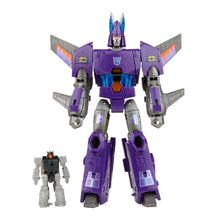 Load image into Gallery viewer, Transformers Generations Selects Legacy Voyager Cyclonus and Nightstick - Exclusive
