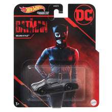 Load image into Gallery viewer, Hot Wheels The Batman Movie 2022 Character Cars Set of 3 -Batman, Selina Kyle and Riddler
