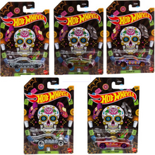 Load image into Gallery viewer, Hot Wheels Halloween 2023 Vehicle Set of 5 Maple and Mangoes
