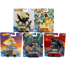 Load image into Gallery viewer, Hot Wheels Pop Culture 2022 Batman Mix 2 Vehicles Set of 5 Maple and Mangoes
