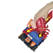 Load image into Gallery viewer, Hot Wheels City Scorpion Flex Attack Playset
