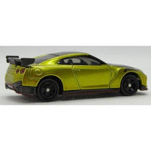 Load image into Gallery viewer, Tomica NISSAN GT-R NISMO Special edition Gold Color Specifications Maple and Mangoes
